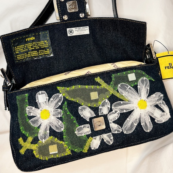 💛SOLD💛 Rare Fendi Blue Floral Denim Baguette - Picture 2 of 6